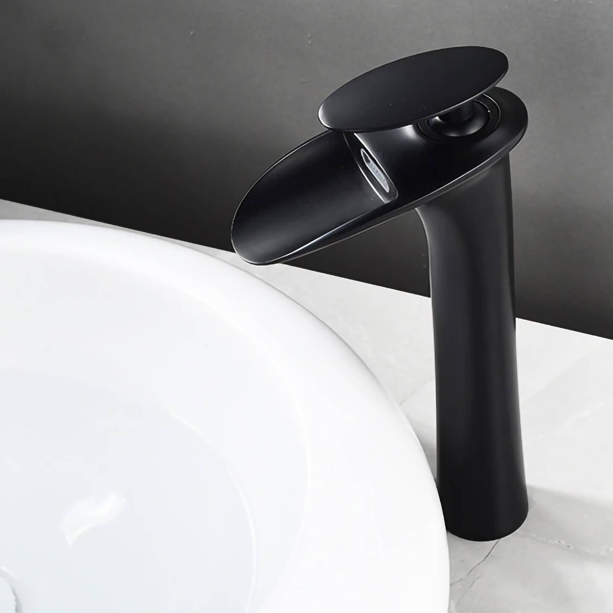 Dunkel Bathroom Waterfall Faucet Single Hole Single handle | Signature Faucets